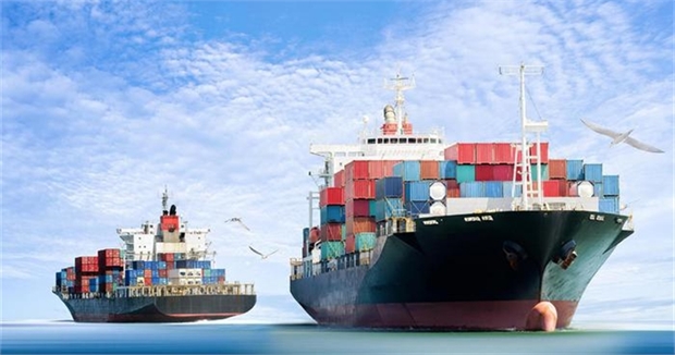 International shipping by sea