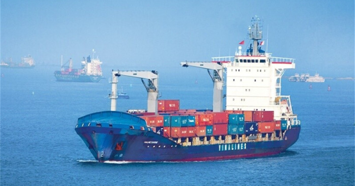 Hừng Á Công ty dịch vụ vận tải đường biển nội địa uy tín tại TPHCM' alt=